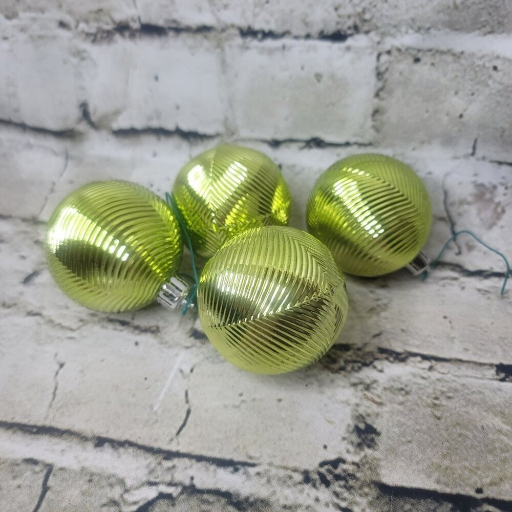 Vickerman 3" Traditional Plastic Ball Ornament  Ribbed in Shinny Green Set of 4